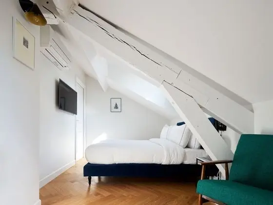 Tek Büyük veya İki Ayrı Yataklı Oda