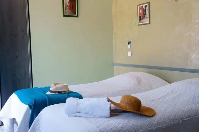 İki Ayrı Yataklı Oda