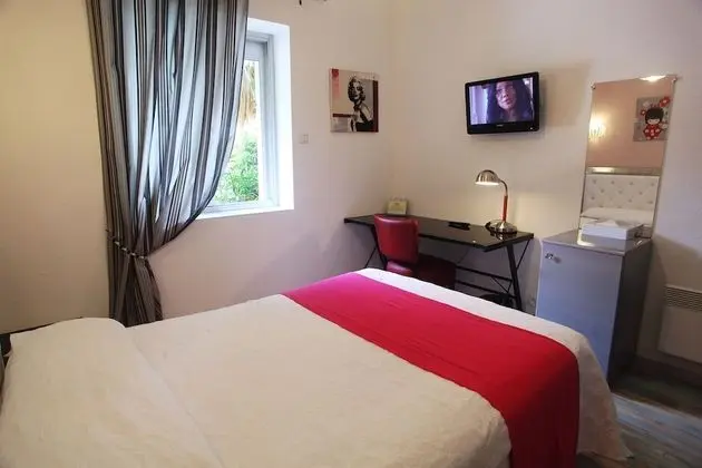 Standard Tek Büyük veya İki Ayrı Yataklı Oda