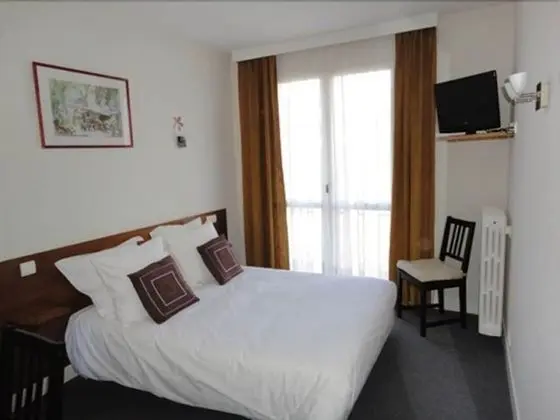 Classic Tek Büyük Yataklı Oda