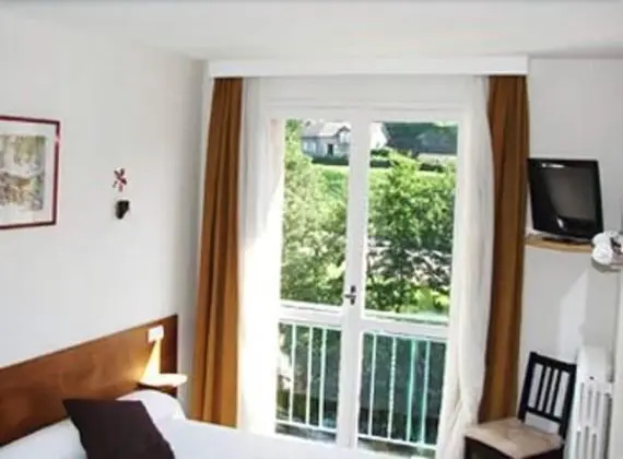 Classic Tek Büyük Yataklı Oda