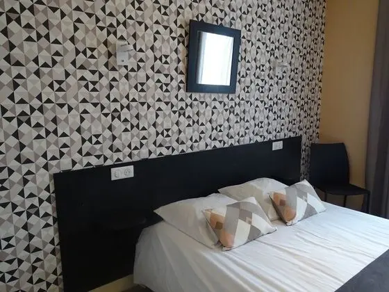 Classic Tek Büyük Yataklı Oda