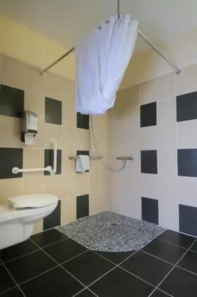 Comfort Tek Büyük Yataklı Oda, Avlu Manzaralı (Or Single)