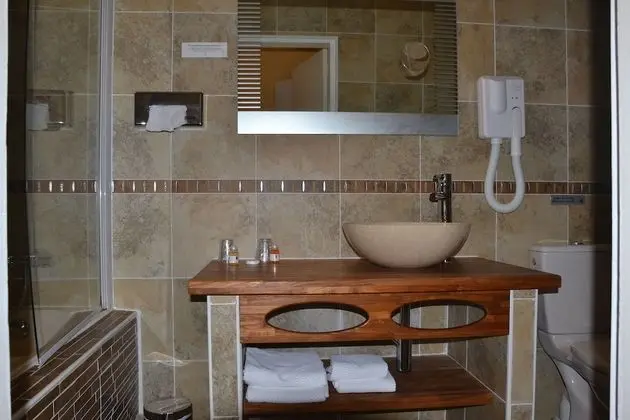 Tek Büyük Yataklı Oda