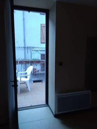 Tek Büyük Yataklı Oda, Balkon