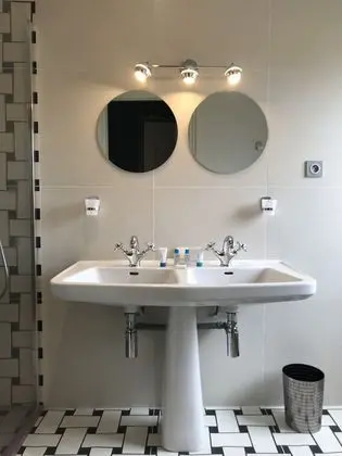 Superior Tek Büyük Yataklı Oda (Argent)