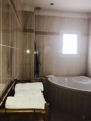 Tek Büyük Yataklı Oda, Sigara İçilmez