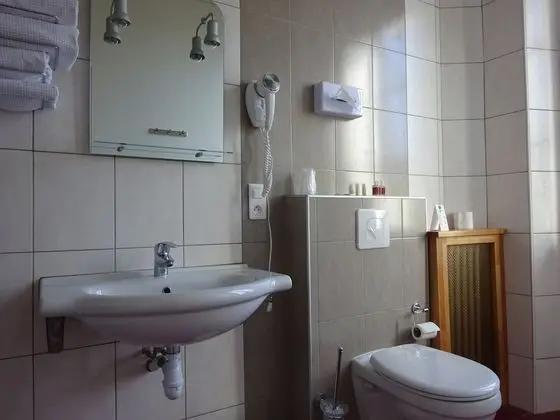 Comfort Tek Büyük Yataklı Oda