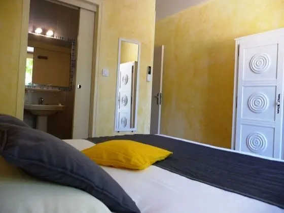 Tek Büyük Yataklı Oda, 1 En Büyük (King) Boy Yatak
