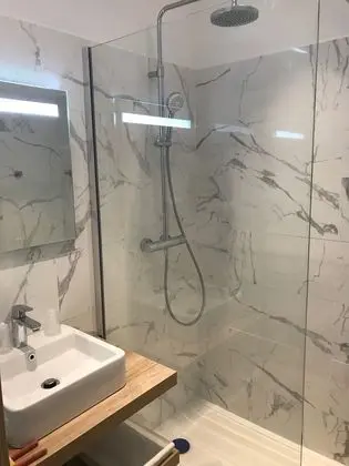 Superior Üç Kişilik Oda, 1 Büyük (Queen) Boy Yatak ve Çekyat, Balkon, Deniz Manzaralı