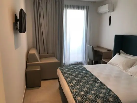 Superior Üç Kişilik Oda, 1 Büyük (Queen) Boy Yatak ve Çekyat, Balkon, Deniz Manzaralı