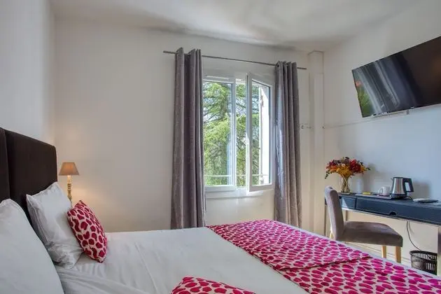 Standard Tek Büyük veya İki Ayrı Yataklı Oda