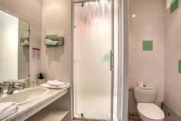 Standard Tek Büyük veya İki Ayrı Yataklı Oda