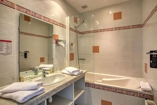 Standard Tek Büyük veya İki Ayrı Yataklı Oda