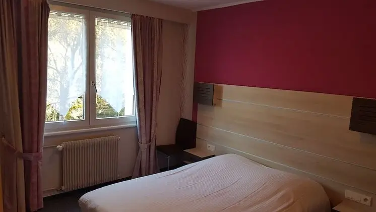 Comfort Tek Büyük Yataklı Oda