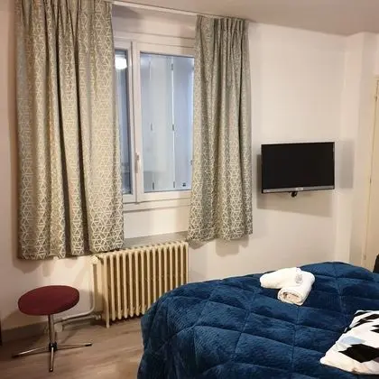 Comfort Tek Büyük Yataklı Oda
