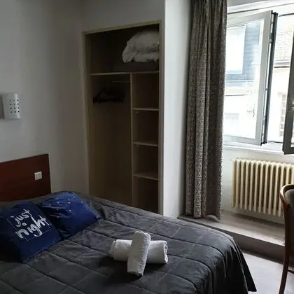Comfort Tek Büyük Yataklı Oda