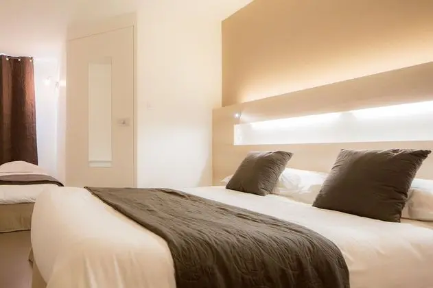 Premium Tek Büyük Yataklı Oda