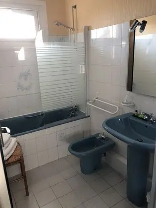 Superior Tek Büyük veya İki Ayrı Yataklı Oda