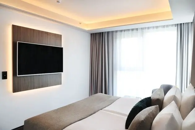 Deluxe Tek Büyük Yataklı Oda