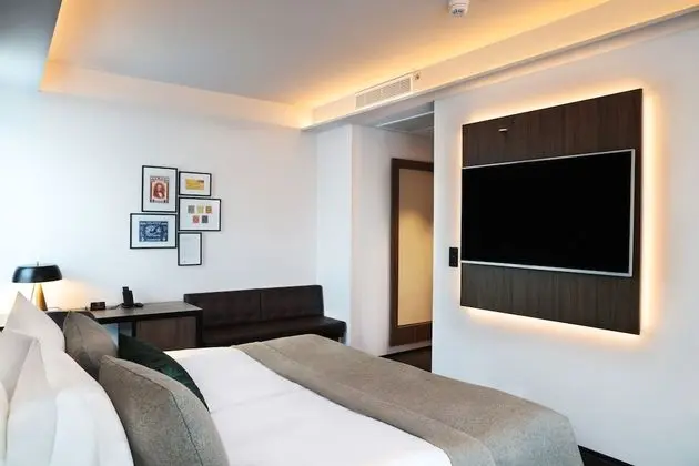 Deluxe Tek Büyük Yataklı Oda