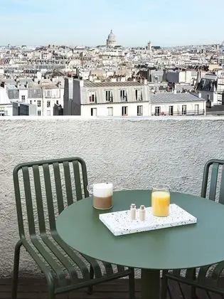 Junior Süit (La Rosalie)