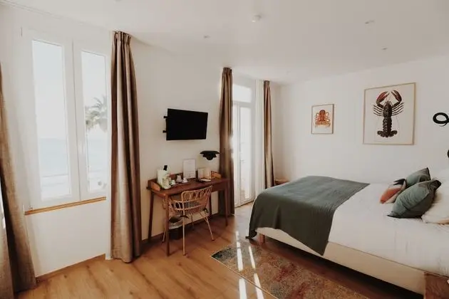 Chambre Front De Mer Balcon