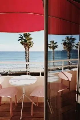 Chambre Front De Mer Balcon