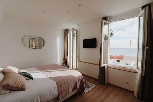 Chambre Front De Mer Terrasse SPA