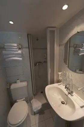 Tek Kişilik Oda, 1 Tek Kişilik Yatak