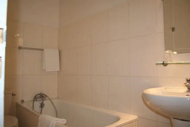 Tek Kişilik Oda, 1 Tek Kişilik Yatak