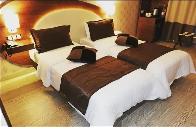 Tek Büyük veya İki Ayrı Yataklı Oda