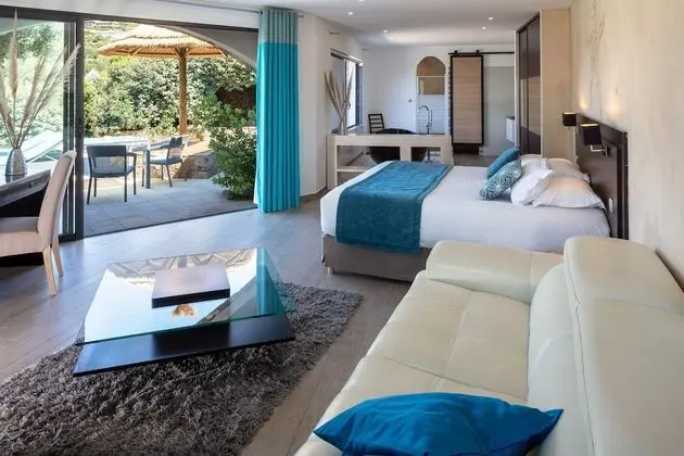 Luxury Süit, Küvet, Plaj Kenarı