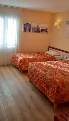 Üç Kişilik Oda