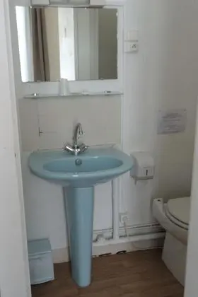 Üç Kişilik Oda