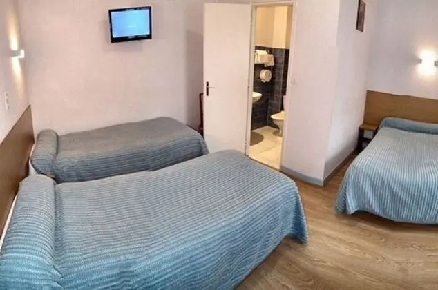 Üç Kişilik Oda