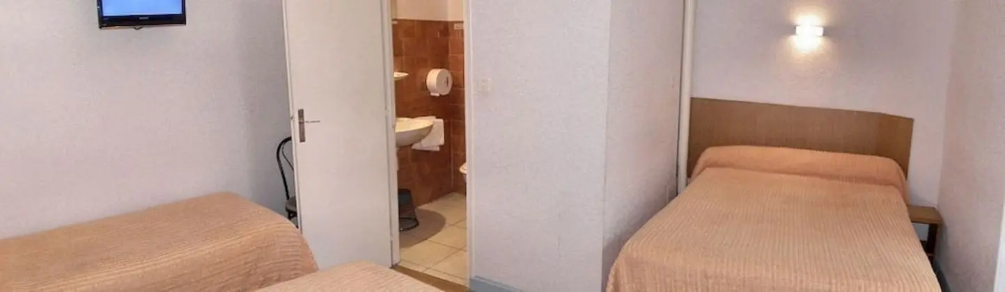 Üç Kişilik Oda