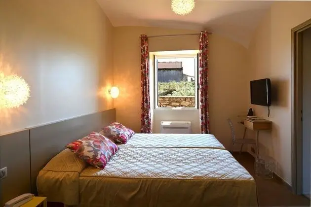 Standard Tek Büyük veya İki Ayrı Yataklı Oda