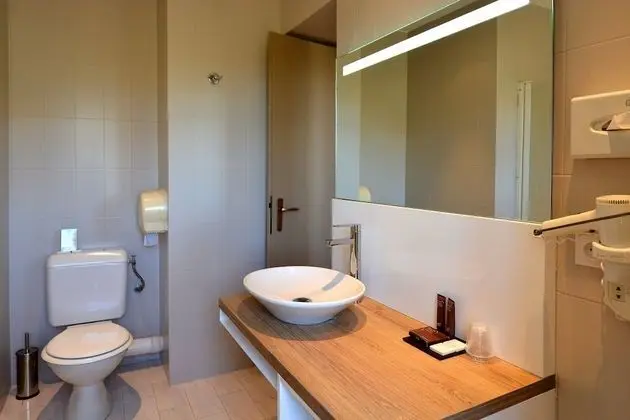 Standard Tek Büyük veya İki Ayrı Yataklı Oda