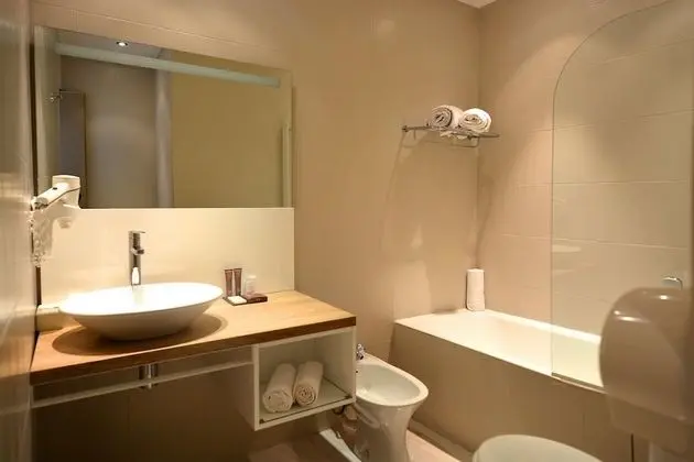 Standard Tek Büyük veya İki Ayrı Yataklı Oda