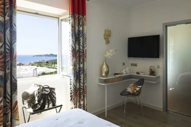 Superior Tek Büyük veya İki Ayrı Yataklı Oda