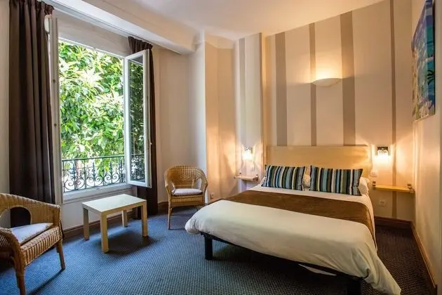Superior Tek Büyük veya İki Ayrı Yataklı Oda