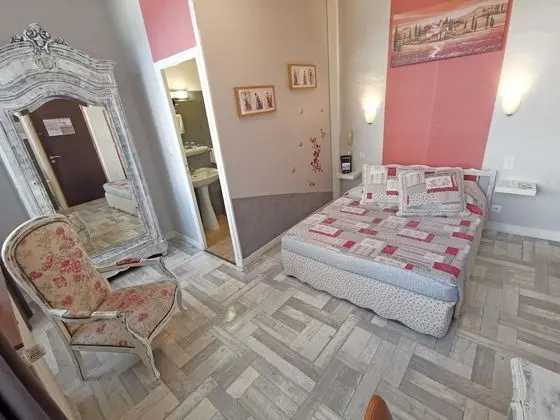 Comfort Tek Büyük Yataklı Oda, 1 Çift Kişilik Yatak (avec Climatisation)