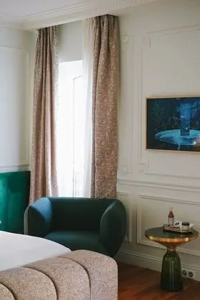 Deluxe Tek Büyük Yataklı Oda, Küvet