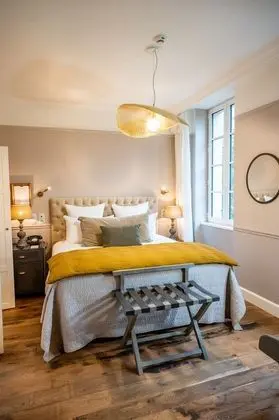 Classic Tek Büyük Yataklı Oda