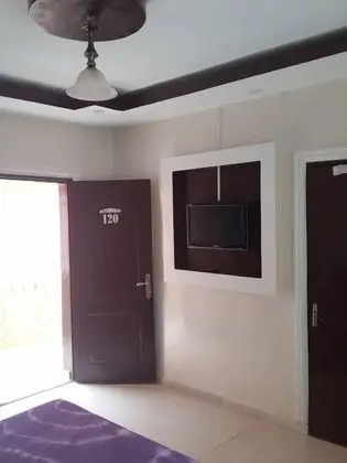 Standard Tek Büyük veya İki Ayrı Yataklı Oda