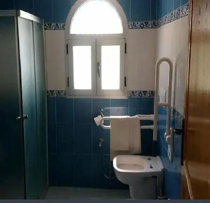 Üç Kişilik Oda