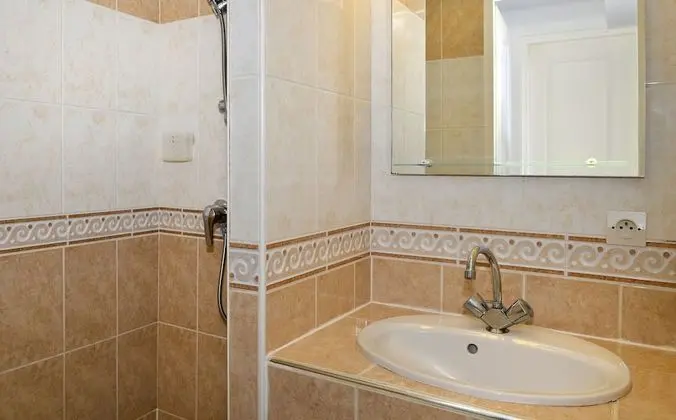 Kır Evi, 1 Büyük (Queen) Boy Yatak