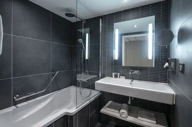 Superior Oda, Balkon, Kısmi Deniz Manzaralı