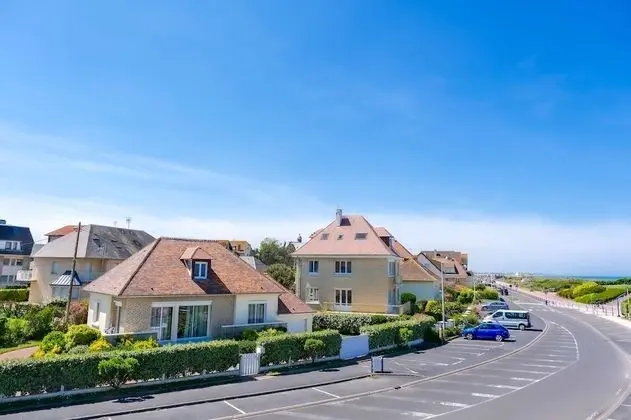 İki Ayrı Yataklı Oda, Havuz Kullanımı, Şehir Manzaralı